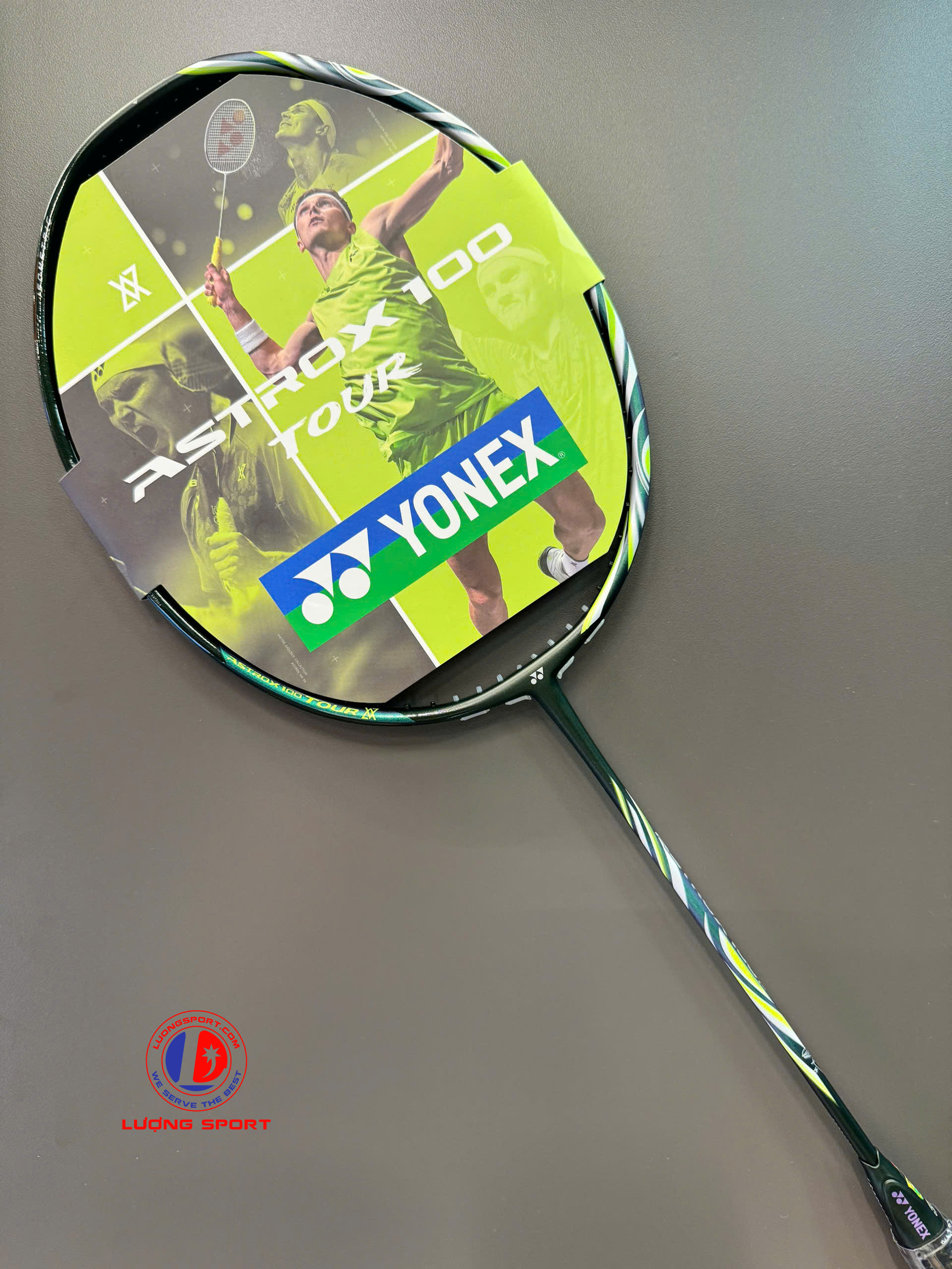 Victor Axelsen Racket Astrox 100 Tour VA (Viktor Axelsen): Đánh Giá Công Nghệ & Sức Mạnh Tấn ...