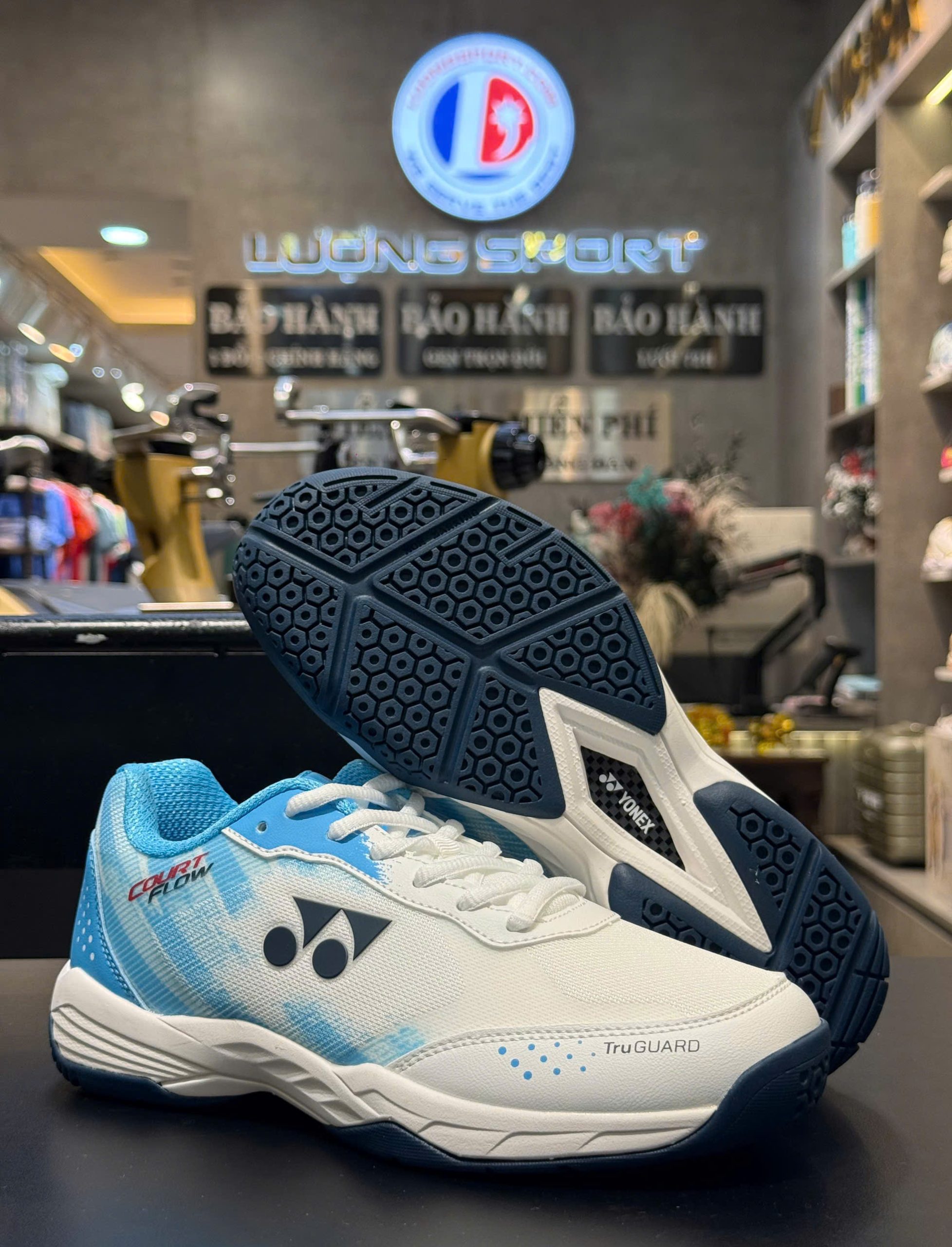 Giày cầu lông Yonex Court Flow Màu trắng / xanh (Dành cho Nữ )