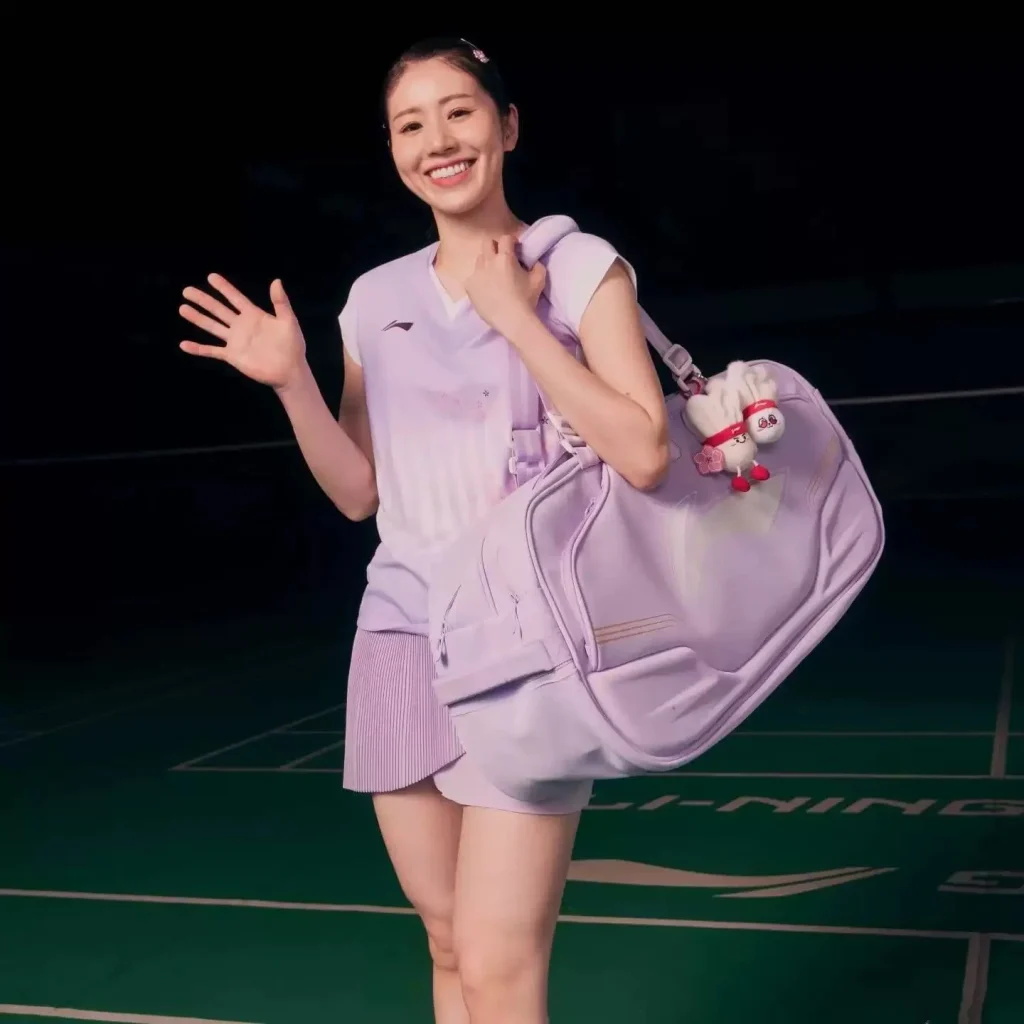 Túi cầu lông Lining Chiharu Shida P-ABLW117-2V 2026